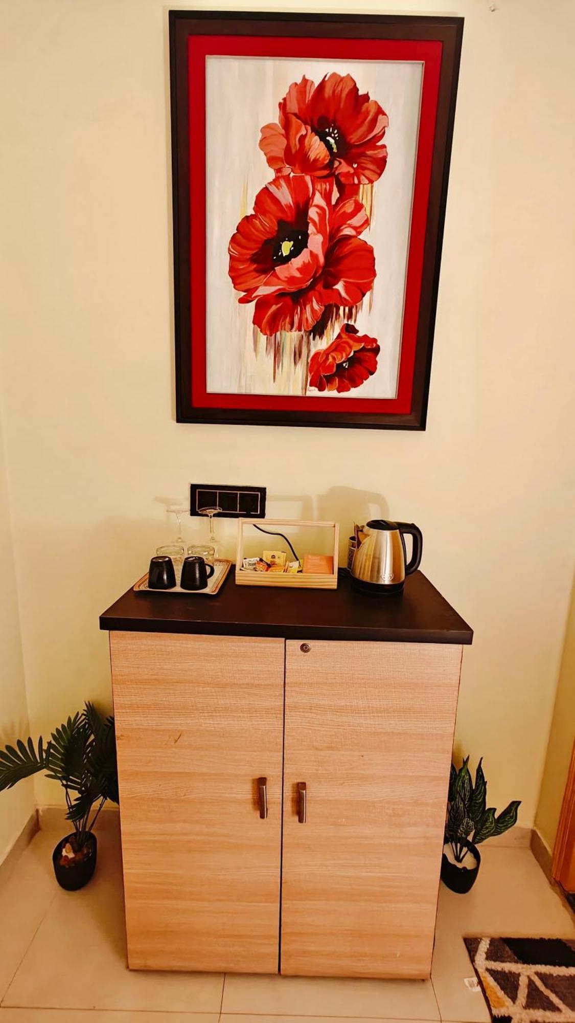 The Yellow House - Couple'S Getaway In Gomti Nagar- 1 Bhk Lucknow Eksteriør bilde